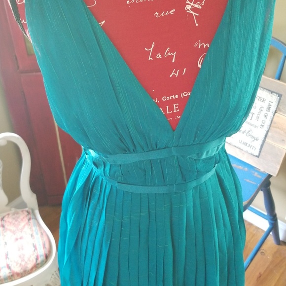 ๐NWT BEBE  Dress!๐ - Picture 3 of 8